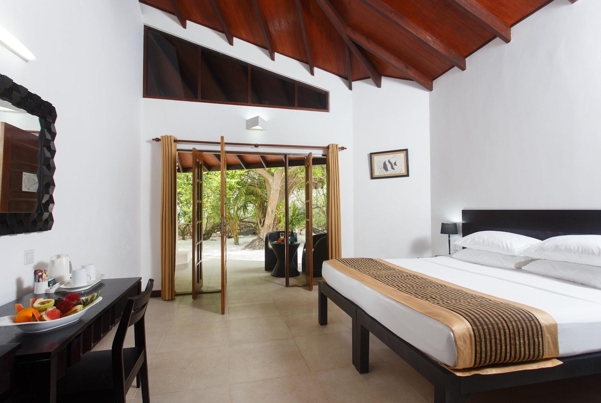 Embudu Village Resort Embudu Island Exterior photo